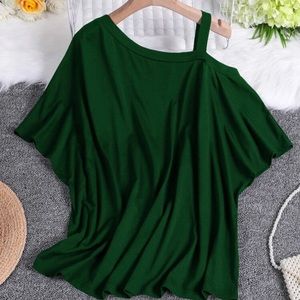 Asymmetrical neck Tee